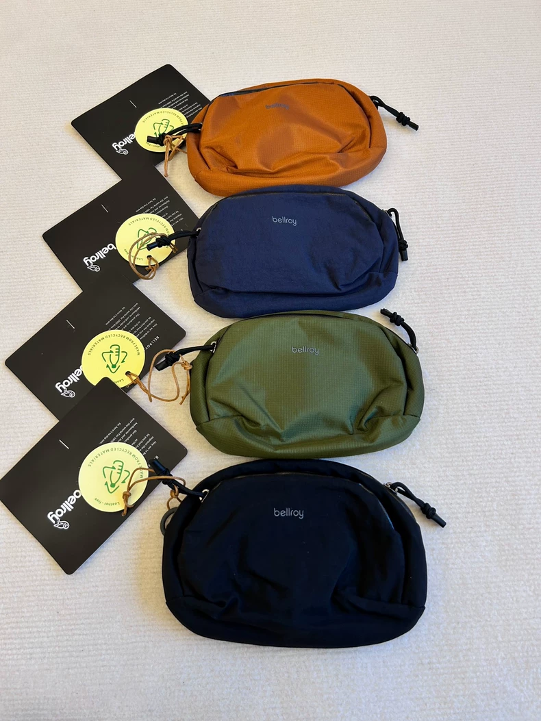 Tech Accessories Travel Organizer Pouch - Bellroy Venture Pouch 1.5L Organizador Tecnológico